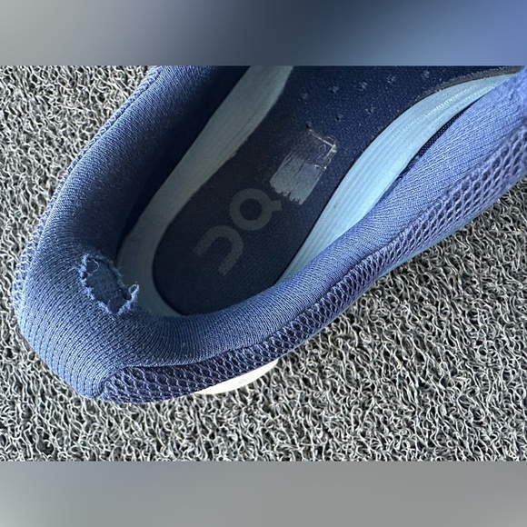 On Running Blue Sneakers size 10.5 - Picture 6 of 10